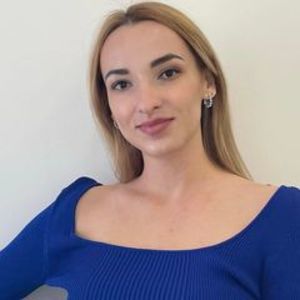 Meet your Posher, Людмила